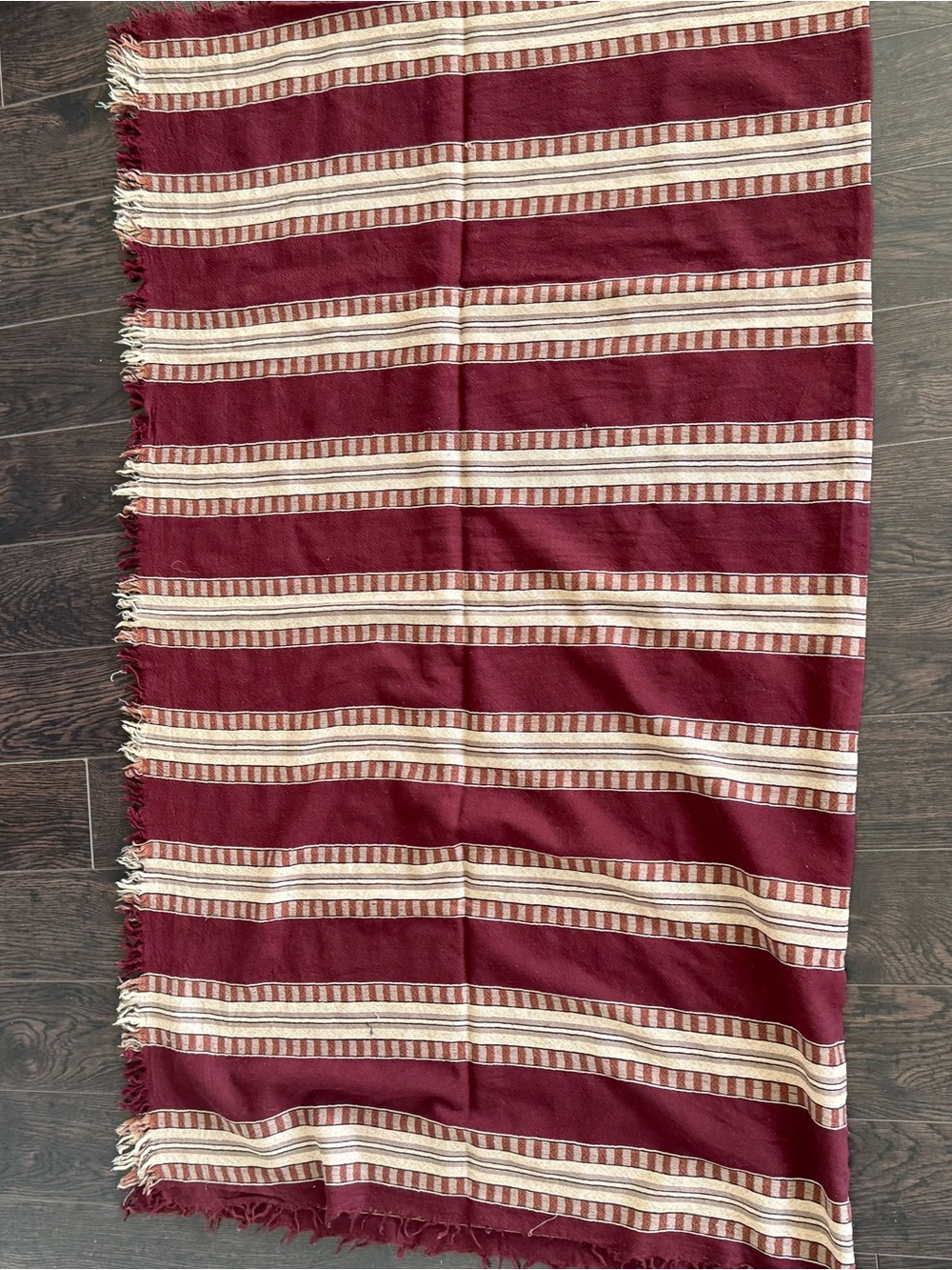 Aritzia Wilfred Burgundy and Cream Woven Scarf